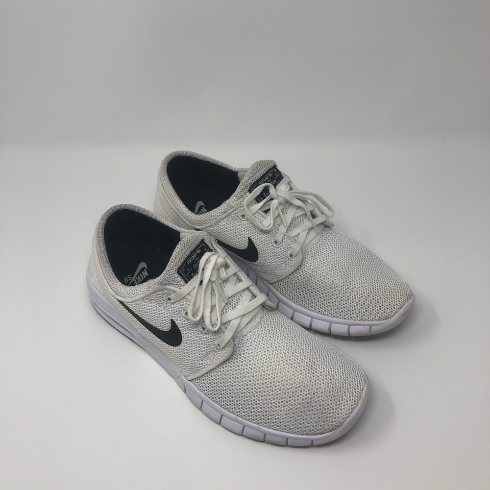 Nike Janoski
